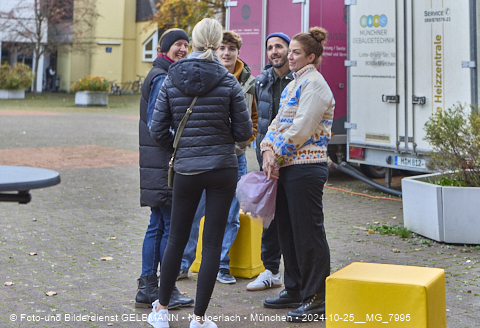 25.10.2025 - Illustrationen und Wall Art mit Katharina Konte und Architekten Herbert Kocht des Marx-Zentrum  